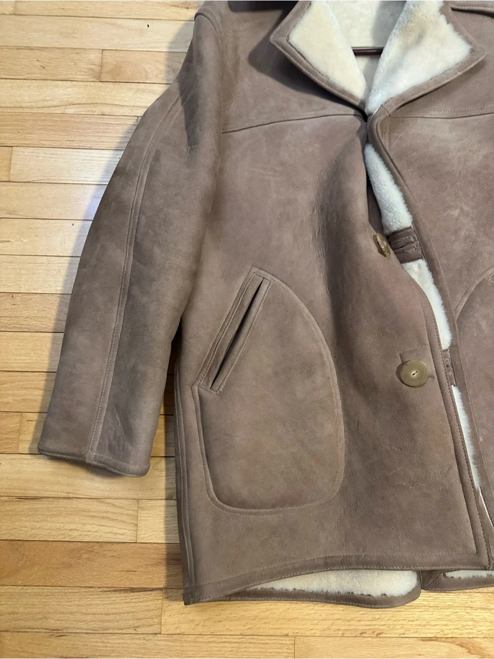 Sawyer Of Napa Macys Men’s Store Taupe Suede Coat with Cream Fur Lining Size 42